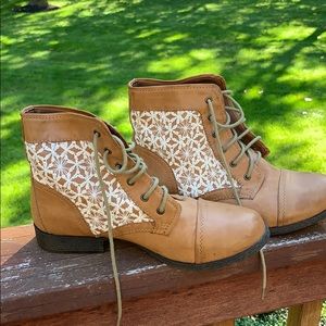 Barely Worn Maden Girl Boots
